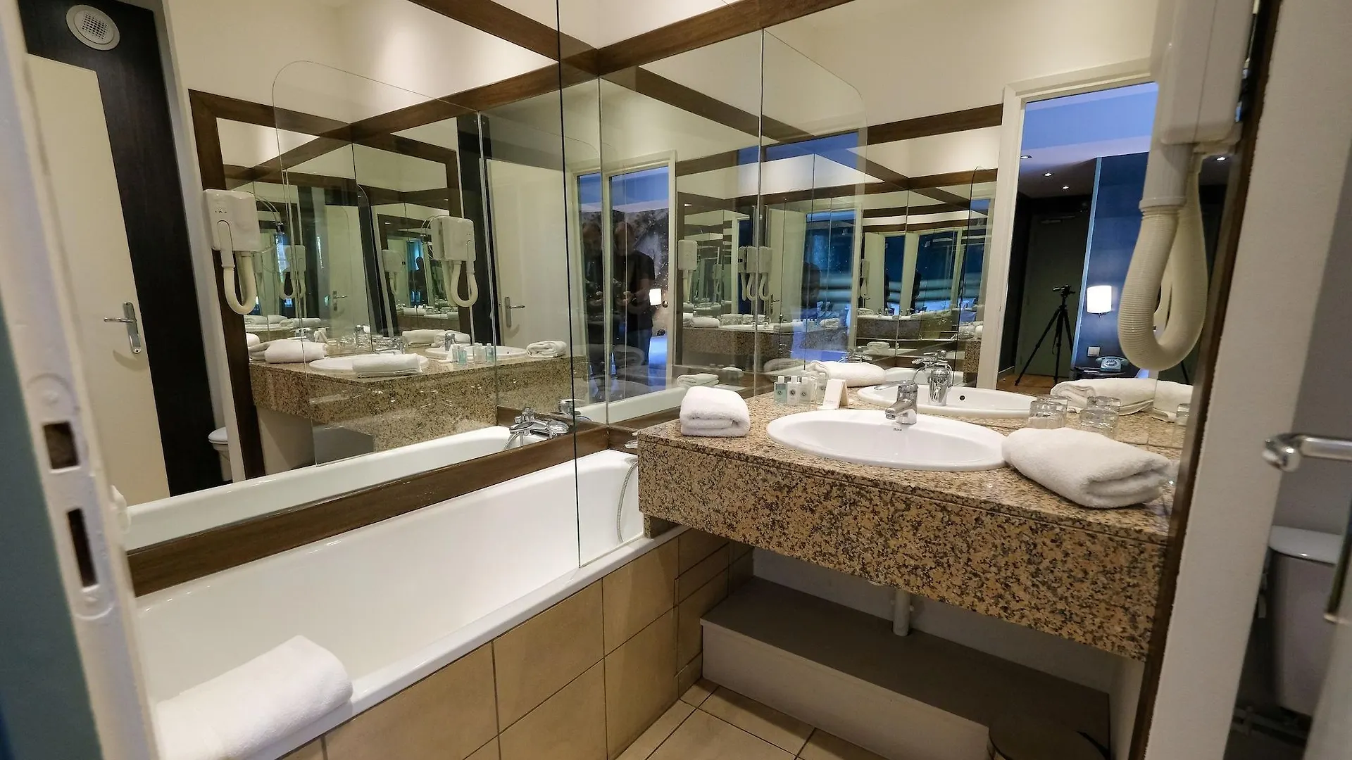 Hotel Des Beaux-Arts Toulouse 4*,